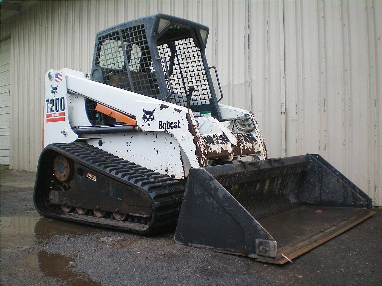 Bobcat T200 Compact Track Loader Service Repair Manual INSTANT DOWNLOAD SN 518915001 Above SN 516815001 Above SN 517515001 Above